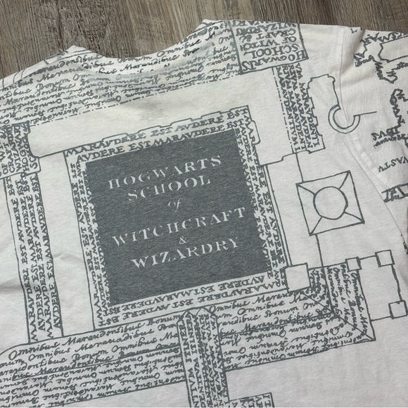 White Harry Potter Marauder's Map Graphic T-Shirt aop men’s L - Picture 4 of 5